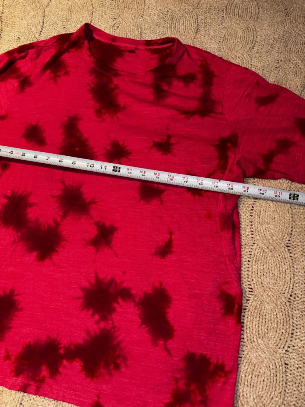 Lululemon Red Tie Dye Long Sleeve Shirt Reverse Dye Crewneck Size M/L - Picture 5 of 8